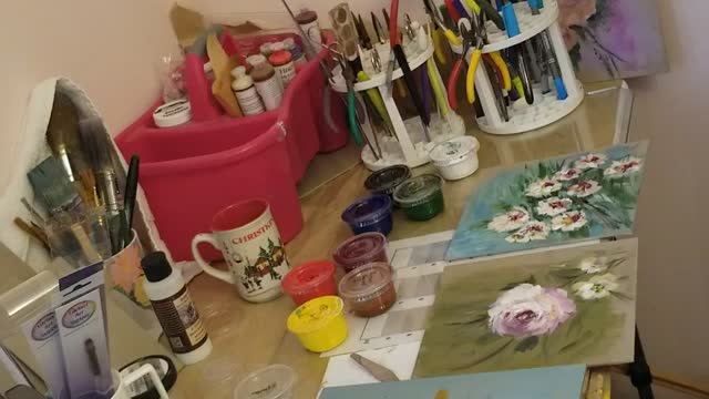 I swear I'm NOT a hoarder 🤣