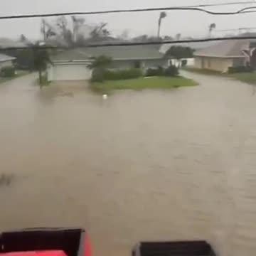 HURRICANE IAN Flooding and wind damage from Cape Coral FL