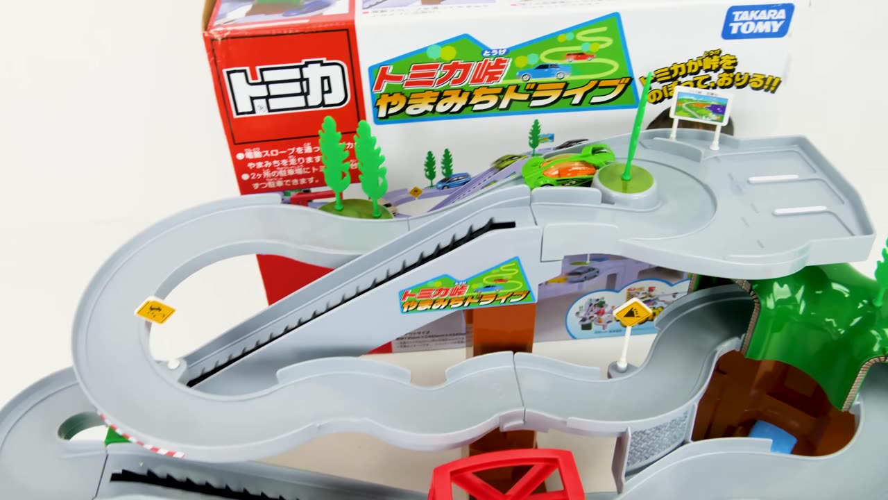 Let's Learn Colors with Tomica Mountain Drive Playset and Toy Cars!