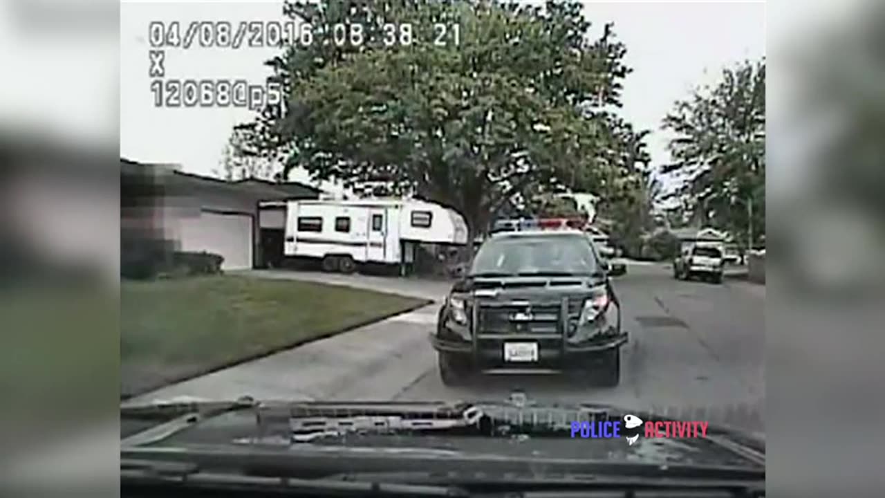 Dashcam - Police Officer Suggests Using a Bat On Escaped Suspect