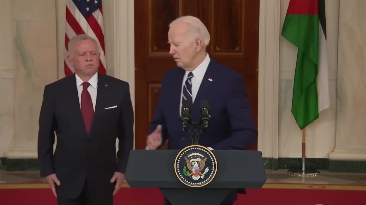 Confused Joe Biden Doesn't Know What to Do and Where to Go After His Speech