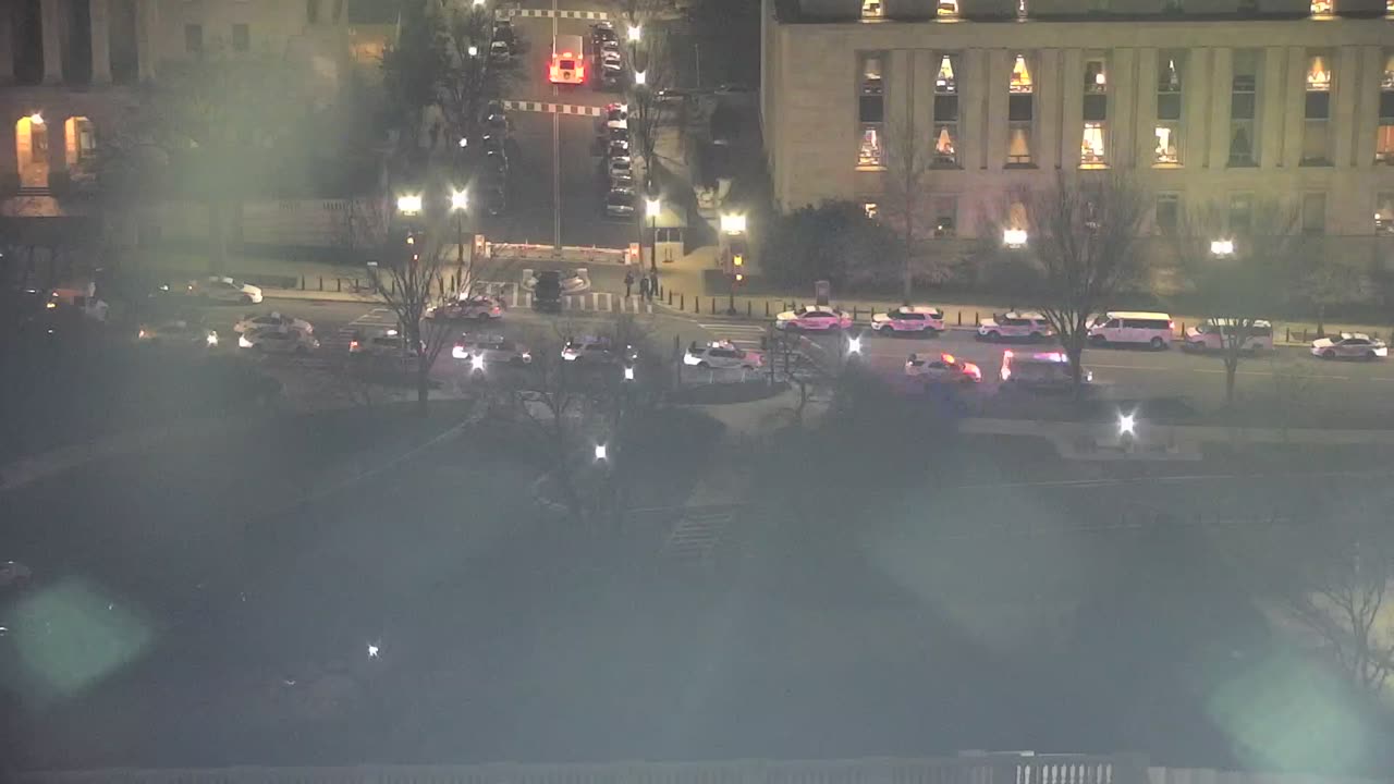 Camera0901USCDLADomeSouth_2021-01-06_Starting_at_18h40min02s540ms.mp4