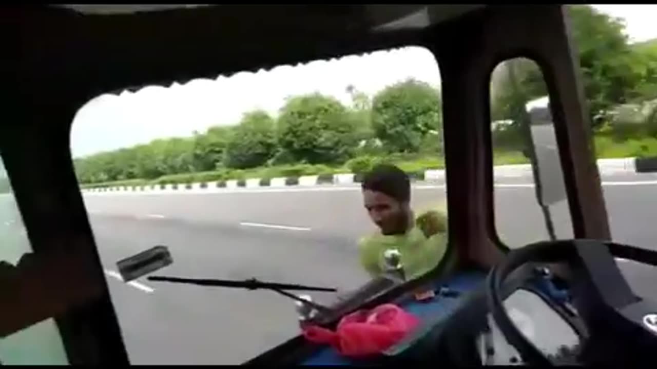 Funny video🤣🤣