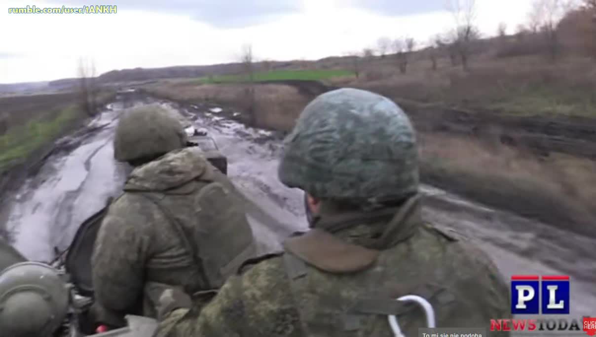 Patrick Lancaster Russia Fires TOS-1A Heavy Flamethrower Rockets On Kharkiv Ukraine 2022.11.06