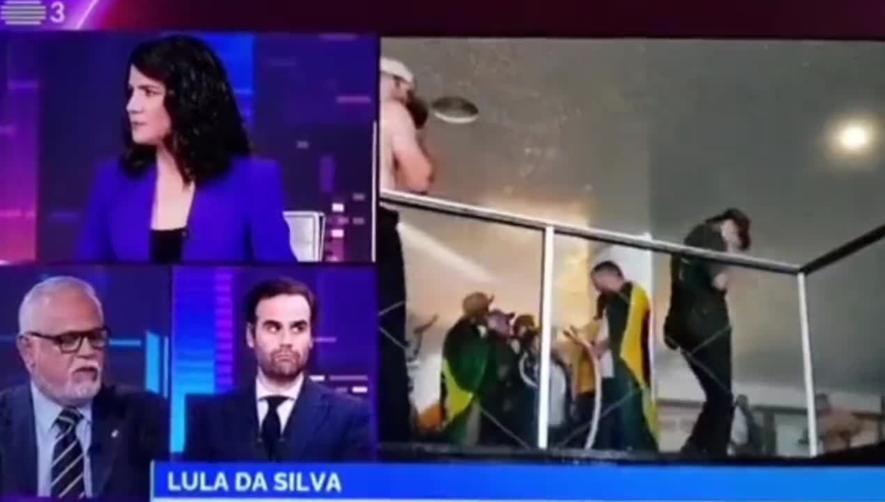 DEUS SALVE O BRASIL, DEUS SALVE O BRASIL, DEUS SALVE O BRASIL...