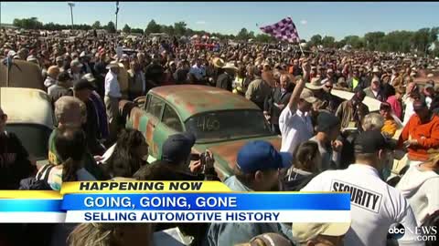 Nebraska Town Holds Auction of Classic American Cars