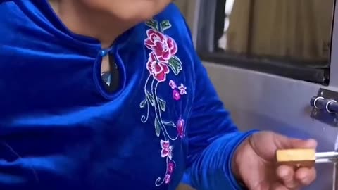 Japanese James Bond Mom