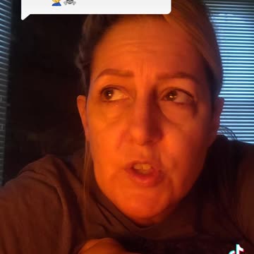 Whose the ridiculous one