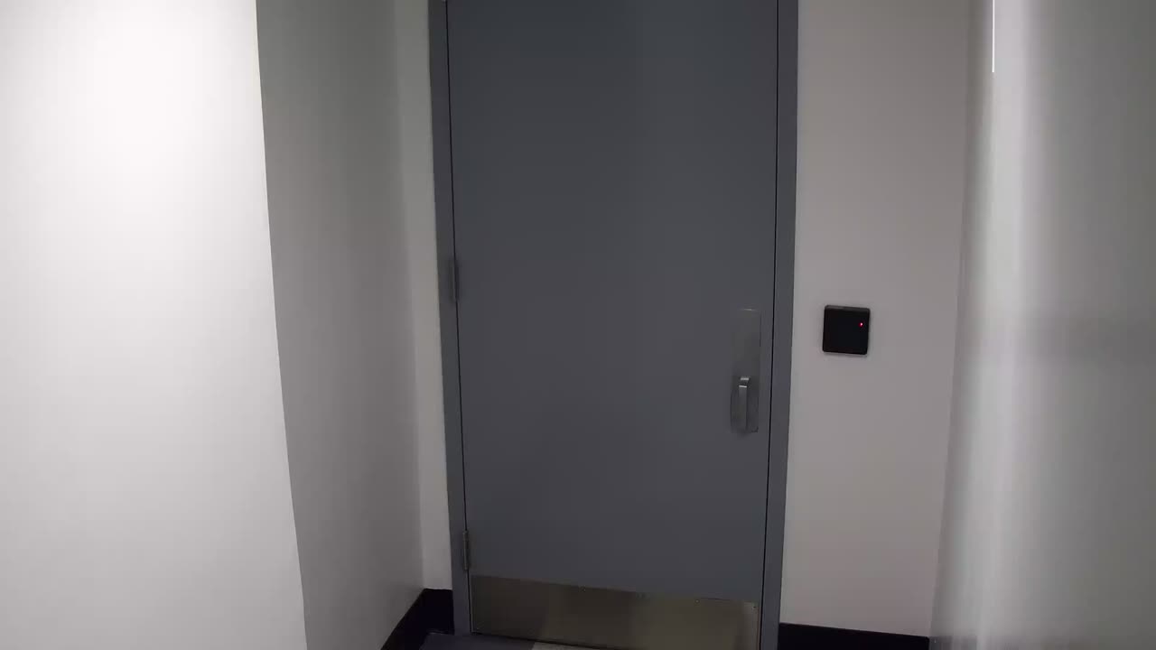 6171RHOBG2G202BStairwaySide_2021-01-05_22h00min03s140ms.mp4