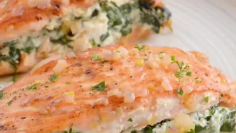 Spinach Stuffed Salmon | MumHut