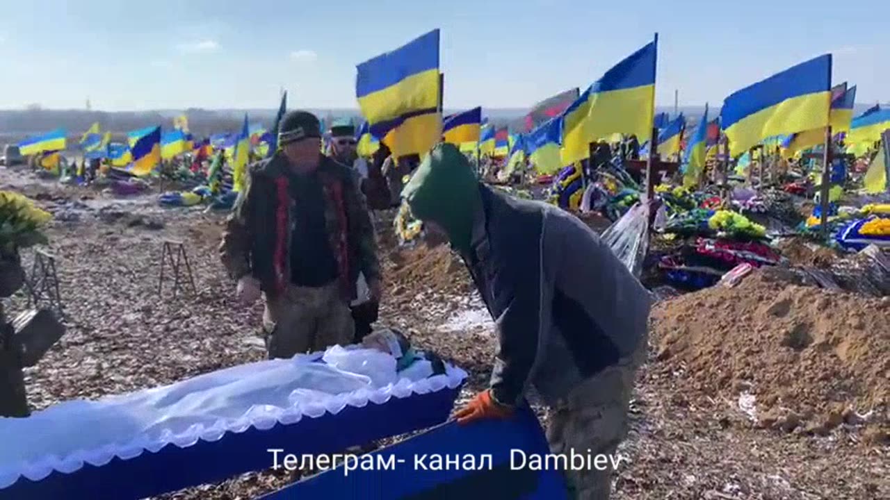 Mass grave for Ukraine soldiers in Kharkov