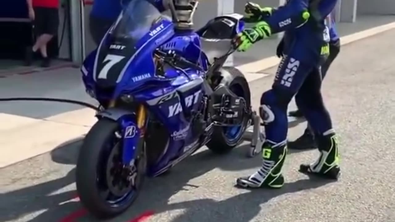 Fast enough Best Yamaha R1M motogp bike viral bike video