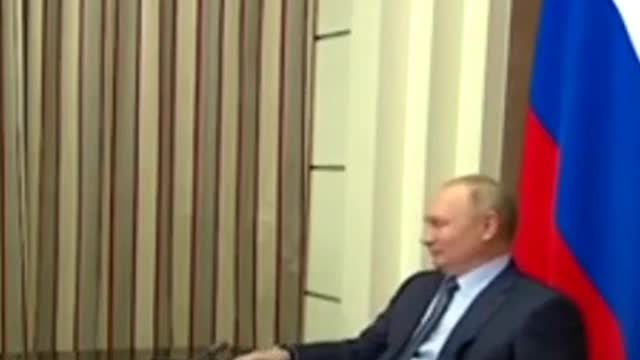 How PUTIN starts PHONE CALL with Biden😊