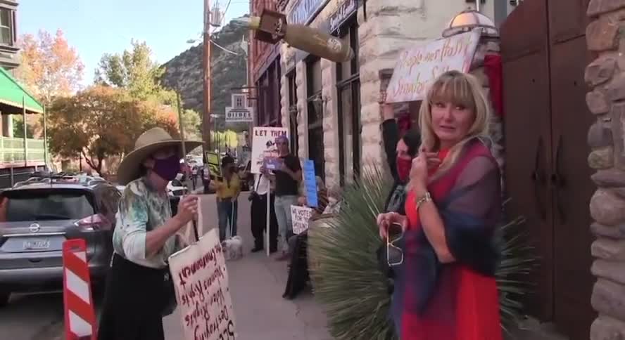 Liberals Crash Wedding Because Kirsten Sinema Was Invited