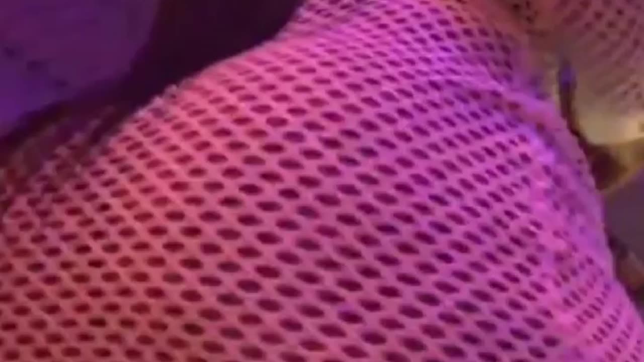 Regan Kay Twerking at club with friends