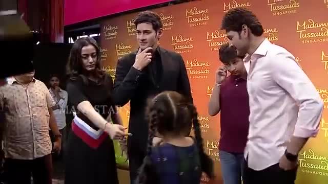 Mahesh Babu Wife Namrata Shirodkar Funny Comments On Mahesh Babu Wax Statue | Manastars