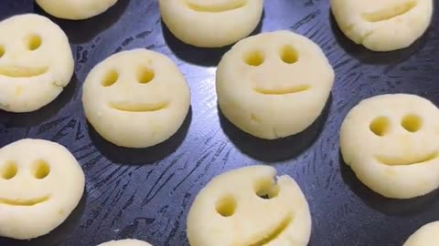 Potatoes crispy smiles