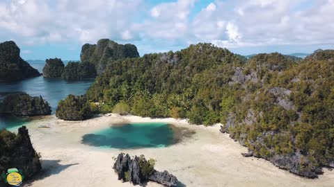 RAJA AMPAT, PAPUA, INDONESIA