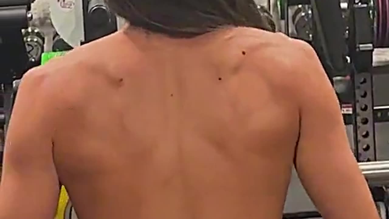 E Whore Takes Top Off At Gym