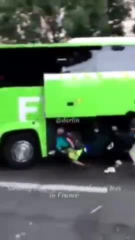 Somewhere in France a few oppressed people decide to help passengers with their luggage.