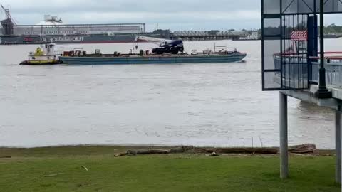 MISSISSIPPI RIVER AT WORK