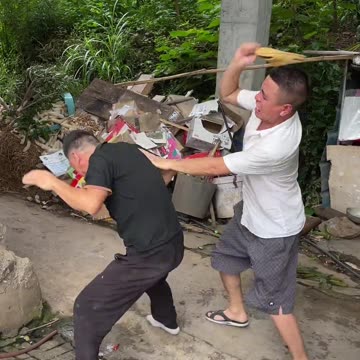 Maara kisne shamat kis Ki ayi