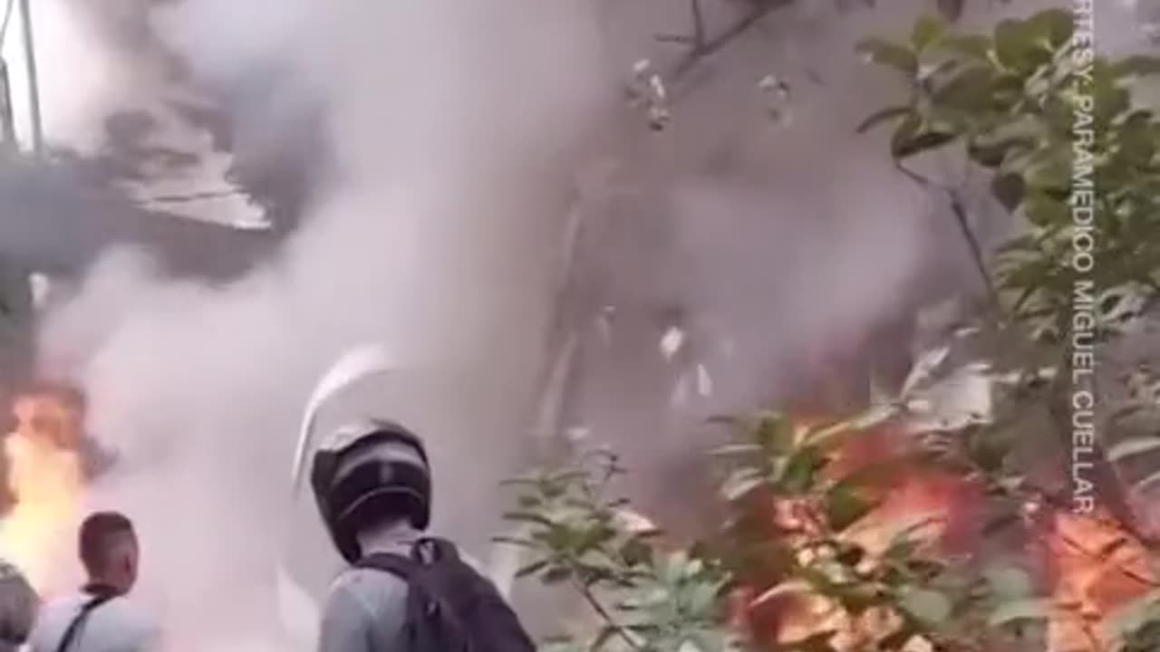 Plane crashes in residential part of Colombian city
