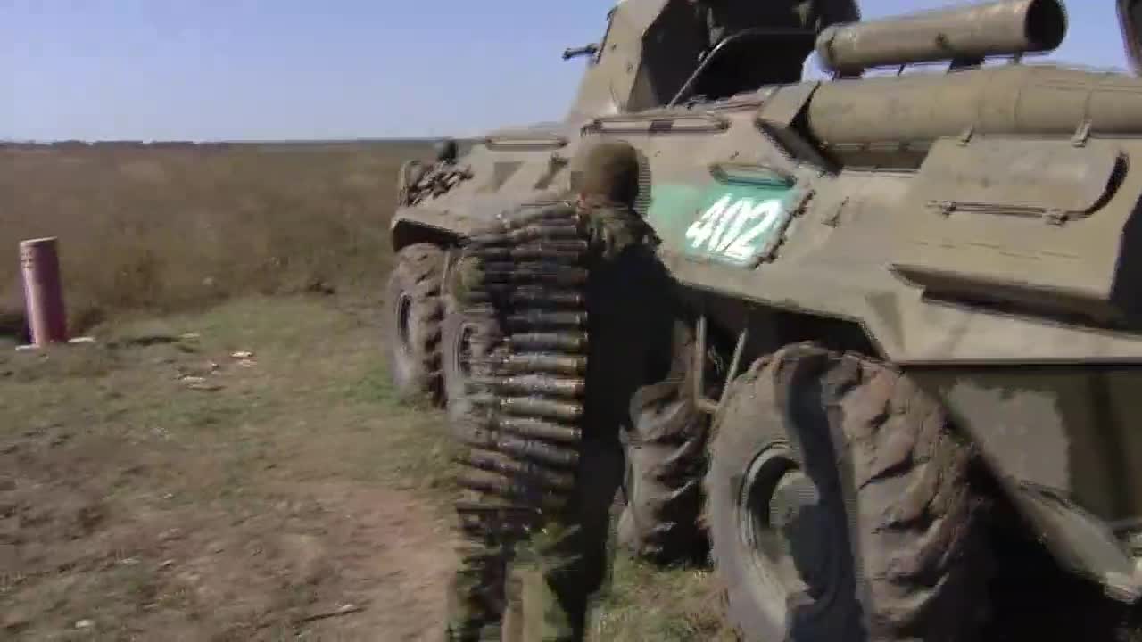 Training of mobilized gunners and mechanics.