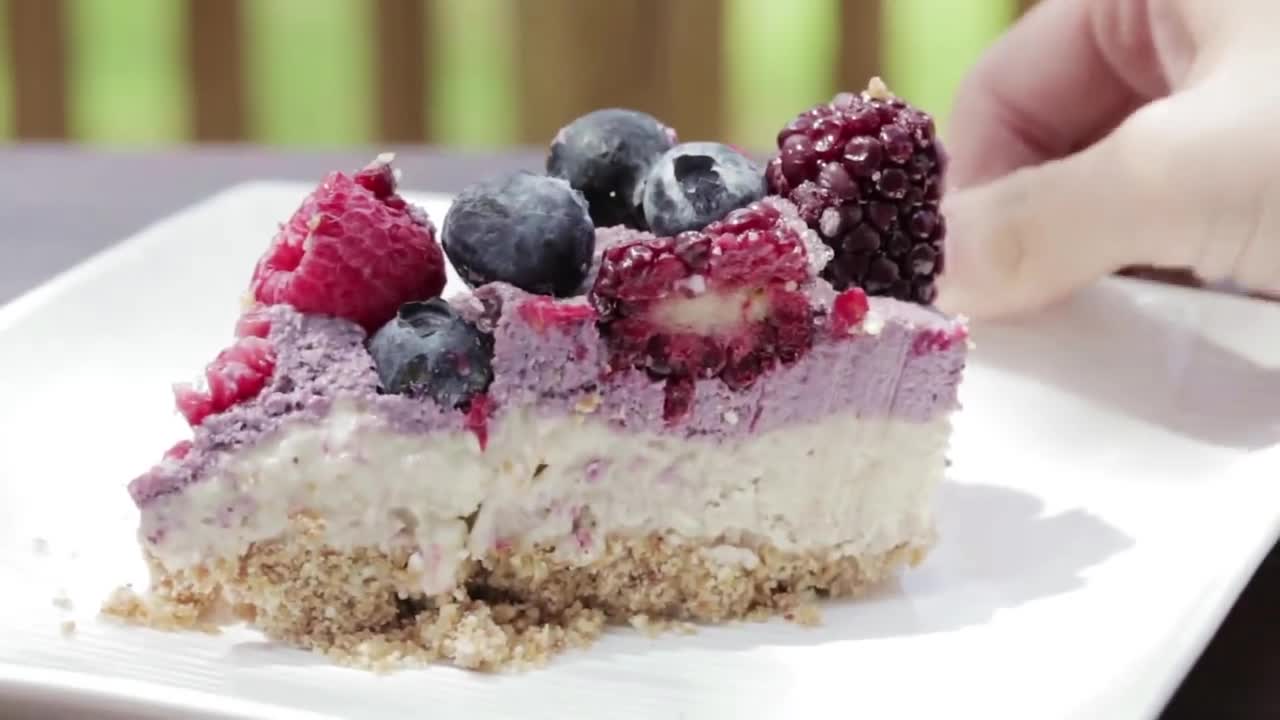 Vegan Cherry Banana Raw _Cheesecake_