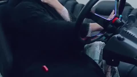 Her van stopped working at the corner of the road