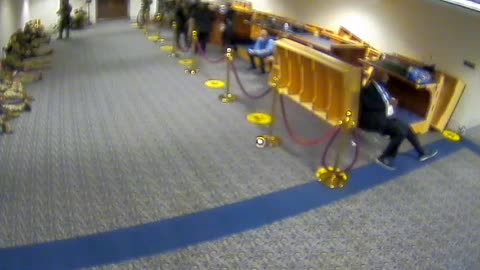 1476HSOB02SH211Hallway_2021-01-06_18h20min01s483ms.mp4