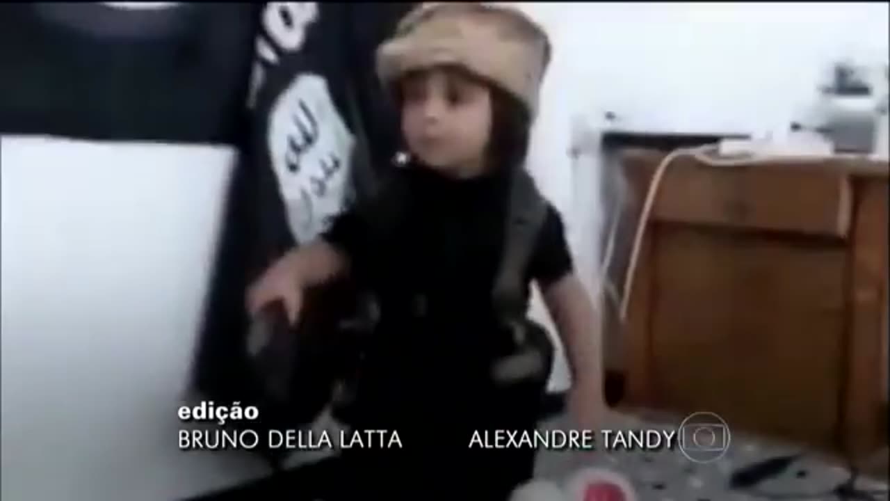 A esquerda do Mau= crianças treinada para matar israelenses