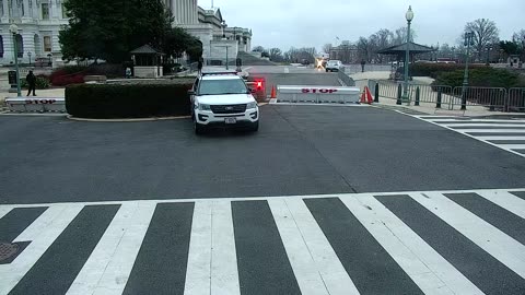 0687USCG00K25SouthBarricadePlaza_2021-01-05_07h20min00s167ms.mp4