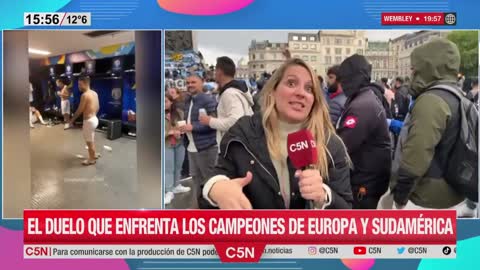 Banderazo de hinchas Argentinos en Wembley