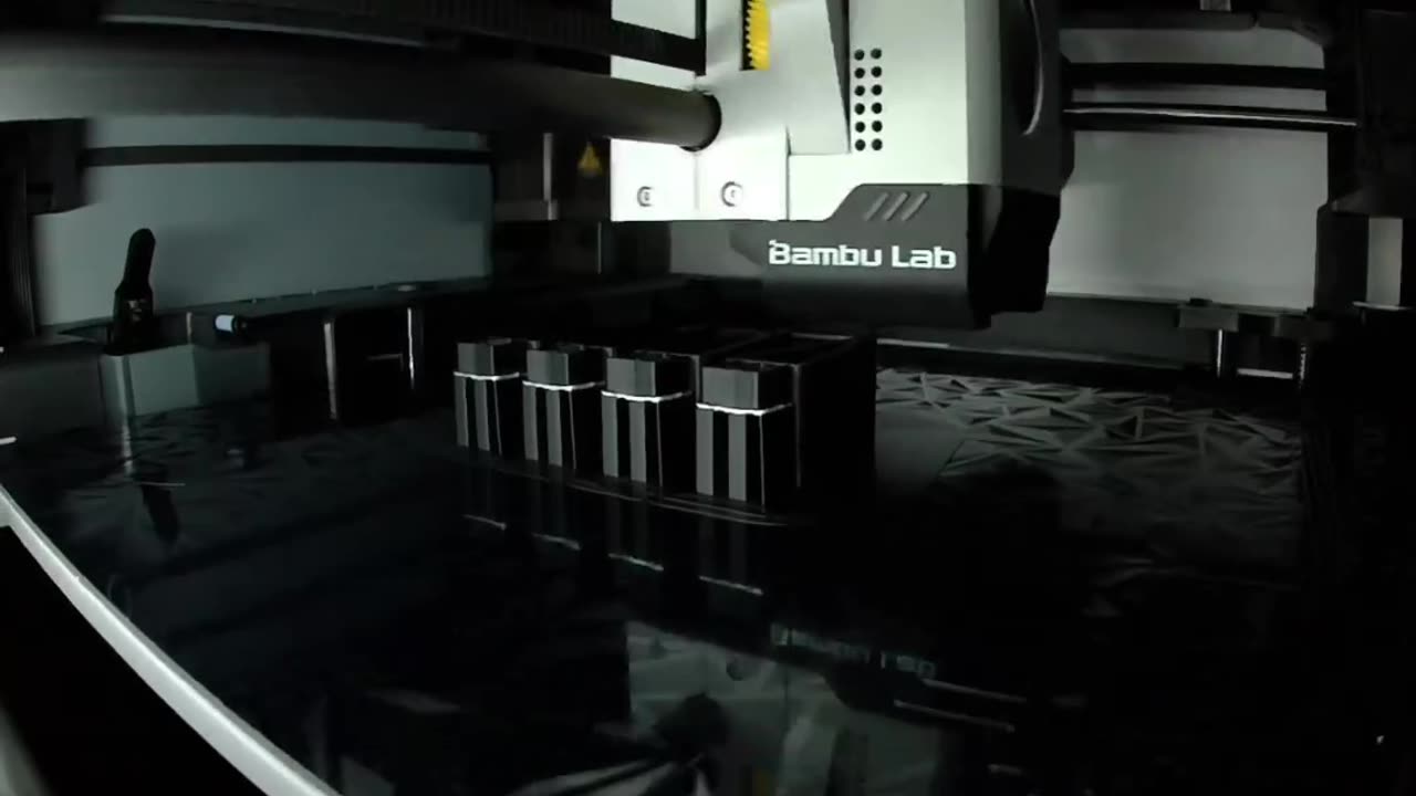 Quick Timelapse. âŠī¸ x12 3D Printed pieces for a rocket model for a customers school project. đđĢ