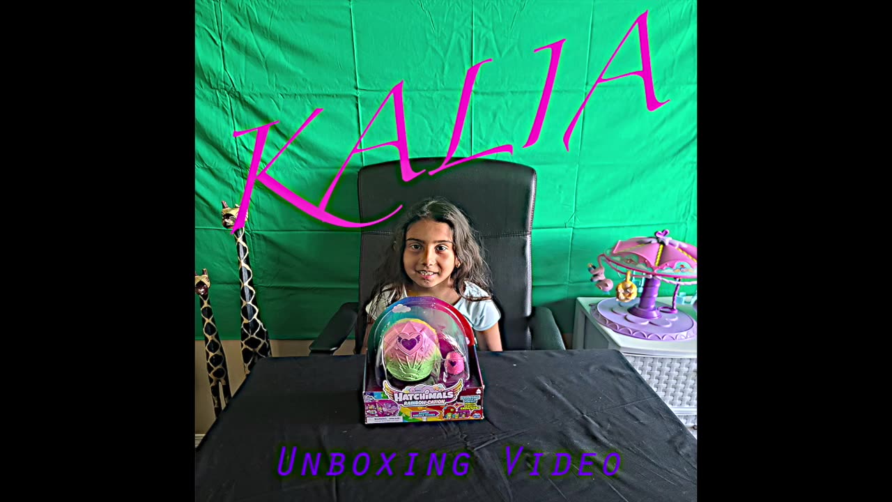 KALIA unboxing Hatchimals Rainbowcation
