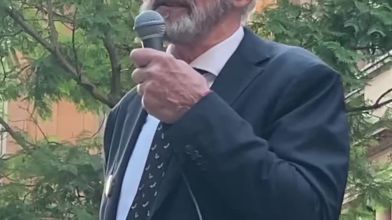 Julian Assange's Father Had An Interesting Speech In Sydney