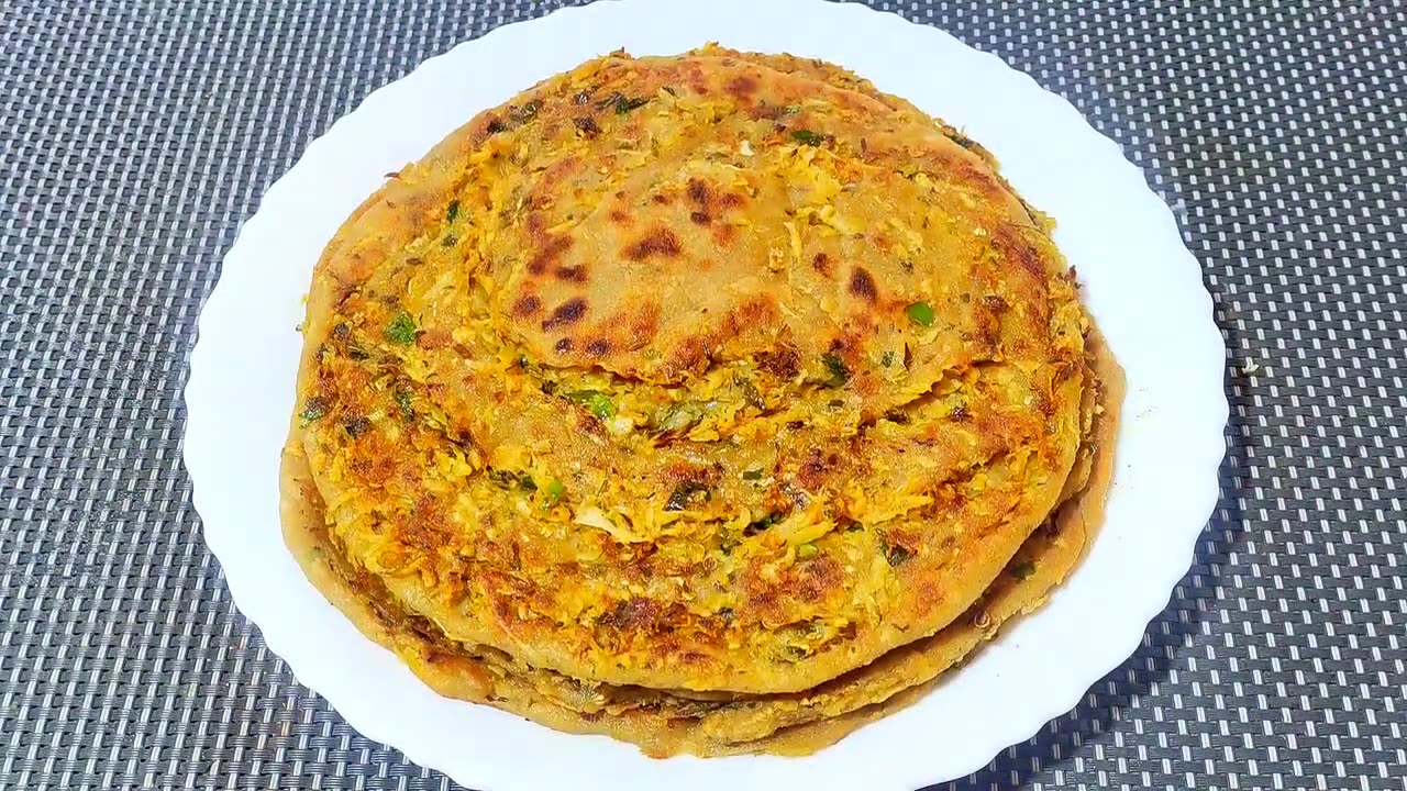 Lachedar Crispy Mooli Paratha Recipe | Mooli Paratha Recipe by Cooking