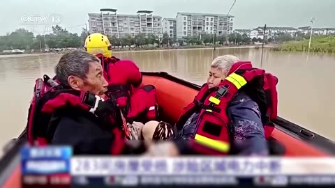 Residents flee flooded homes in China's Chongqing