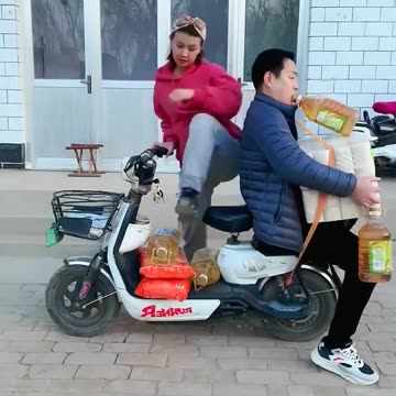 Best Funny Videos_ New Chinese Funny Video try not to laugh _short _Funny _Comedy(720P_HD)