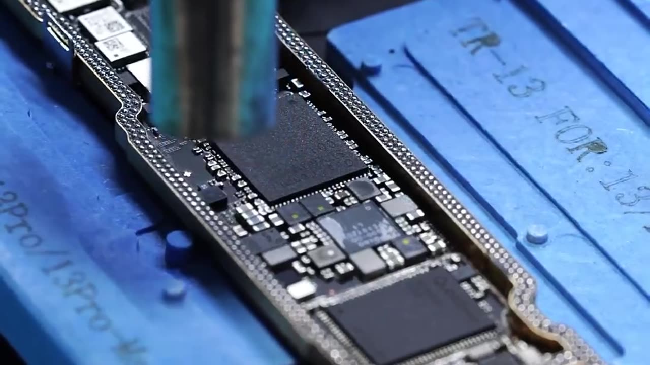 Iphone dubble layer motherboard reballing