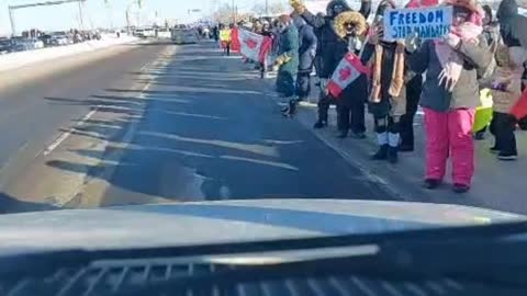 Freedom Convoy 2022 receives Massive Welcome rolling through Winnipeg Manitoba