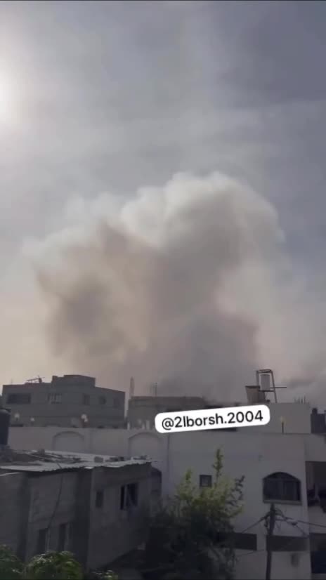 The Israeli occupation forces attack Jabalia refugee camp with white phosphorus. 10.12.23