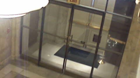 0179USCH01MemorialDoorInterior_2021-01-06_12h03min20s680ms.mp4