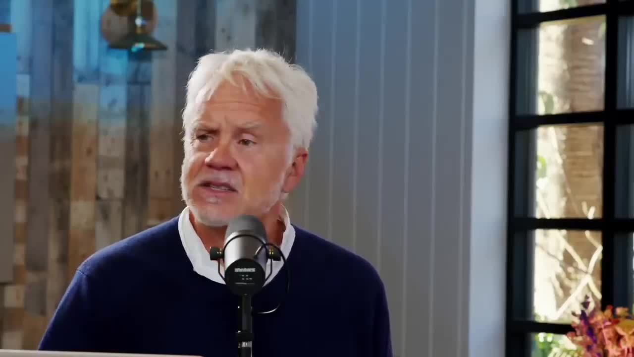 Actor Tim Robbins Admits how he “Bought into” the Pandemic and Admits he was Wrong!