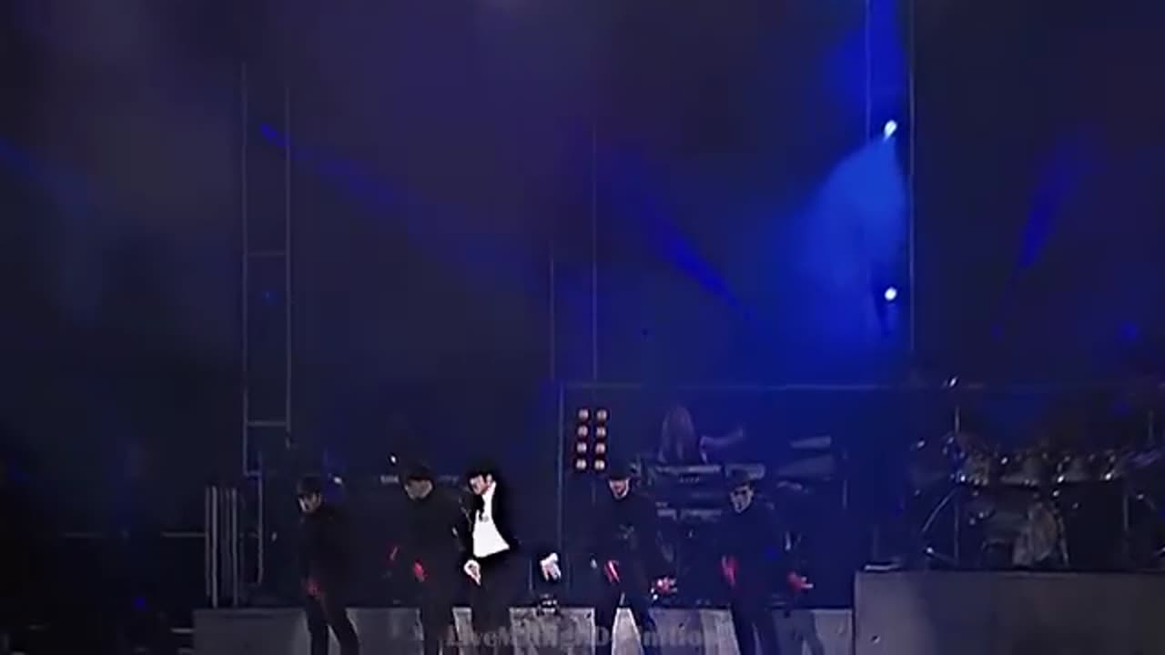 Michael Jackson dangerous live Munich 1997