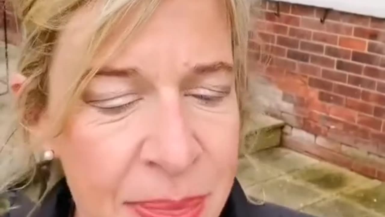 I like these kind of hotels.