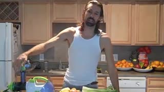 Get Started on a Raw Food Lifestyle Today! + Juice Recipe - Jan 18th 2011