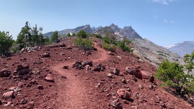 Central Oregon - Three Sisters Wilderness - Volcanic Alpine Wonderland - 4K