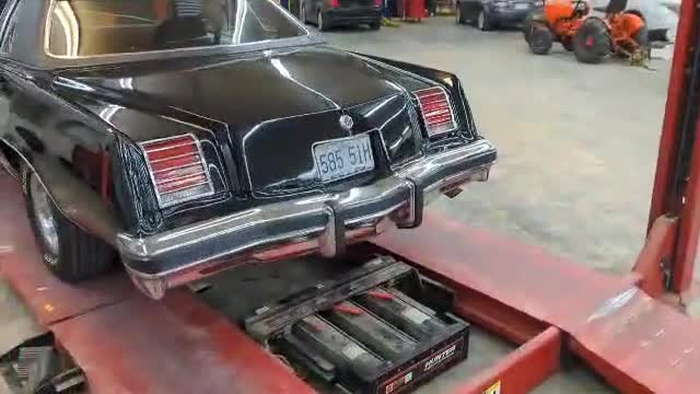 1976 Pontiac Grand Prix